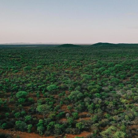 Hotel Kifaru Bush Camp Outjo Zewnętrze zdjęcie